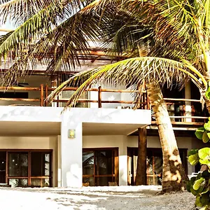 casa-carolina-tulum.allrivieramayahotels.com/